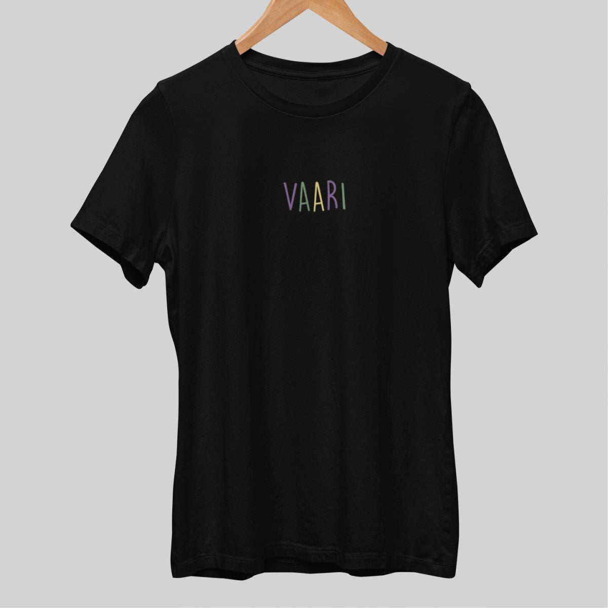 Mustat unisex T-paidat "Vaari"