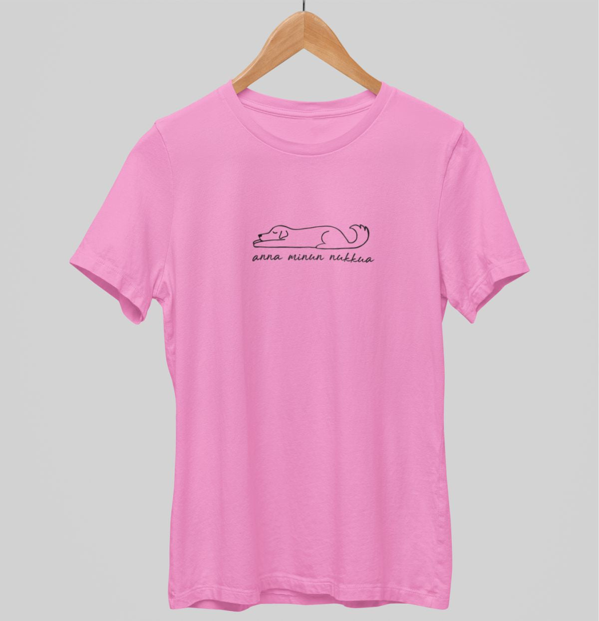 Vaaleanpunainen unisex T-paita "Anna minun nukkua"