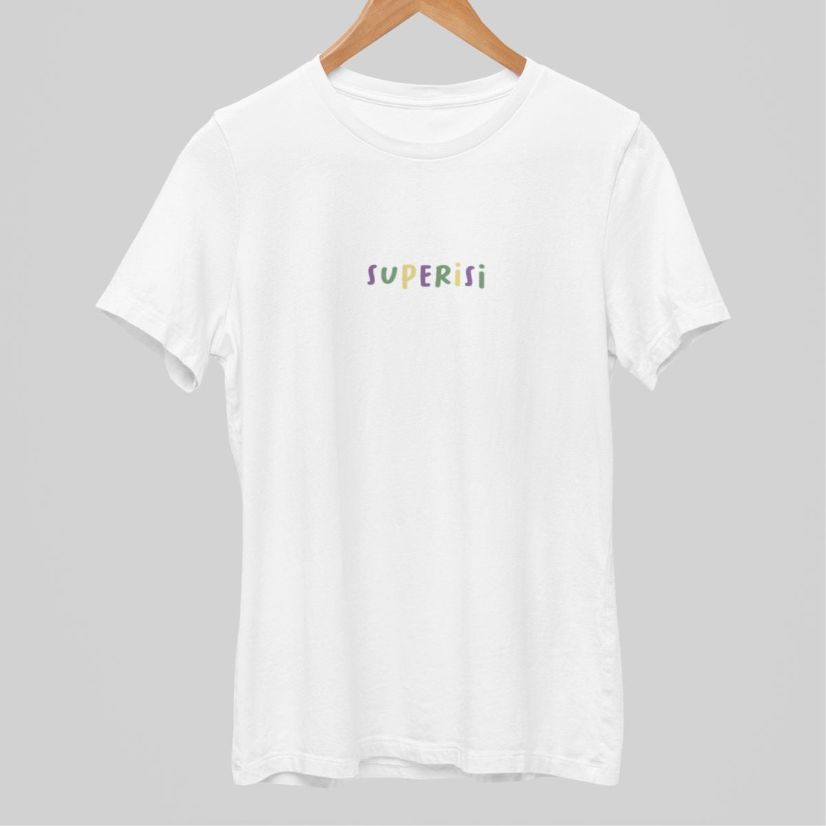 Valkoiset unisex T-paidat "Superisi"