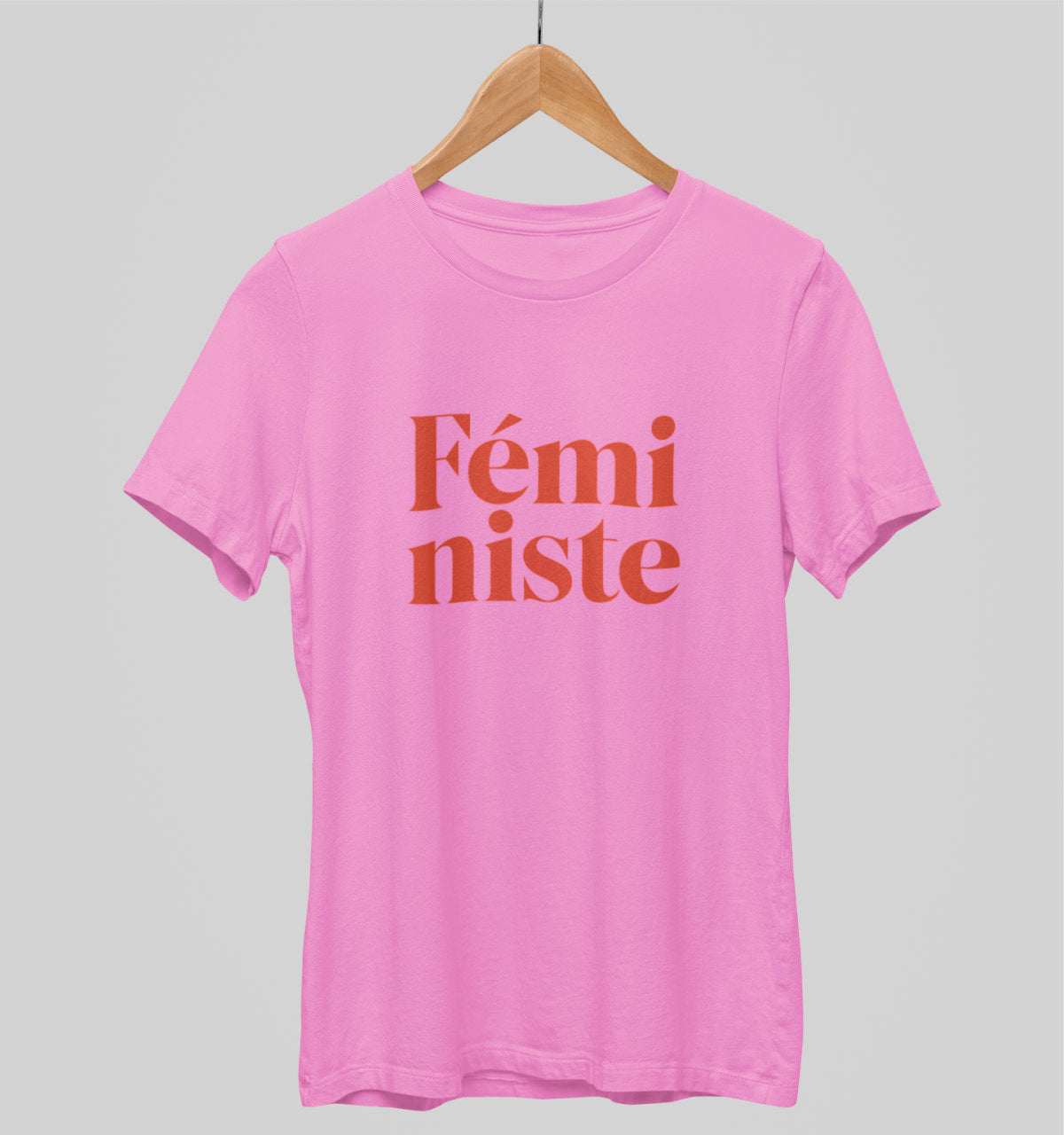 Vaaleanpunainen unisex T-paita "Feministe"