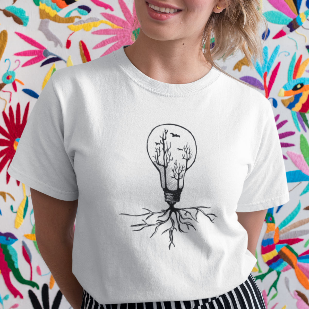 Valkoinen UNISEX T-paita Hehkulamppu